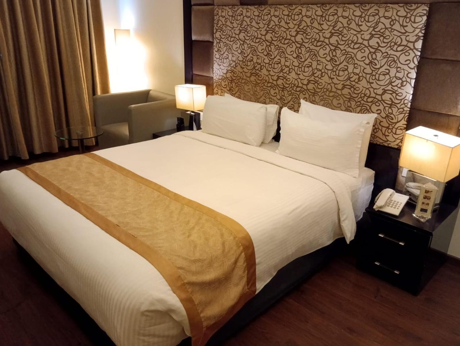 Hotel Oxina Lygon Tiruchirappalli 外观 照片